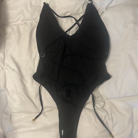 Matte Swim collection thong one piece - Picture 2 of 4